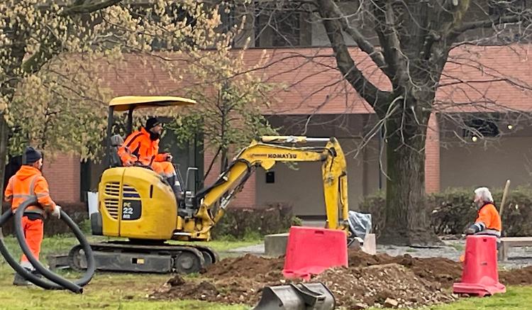 Il Comune fa causa alle societ&agrave; telefoniche
