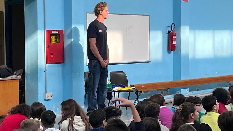 Lezione speciale all'Anna Frank: Giacomo Gentili incontra gli studenti 