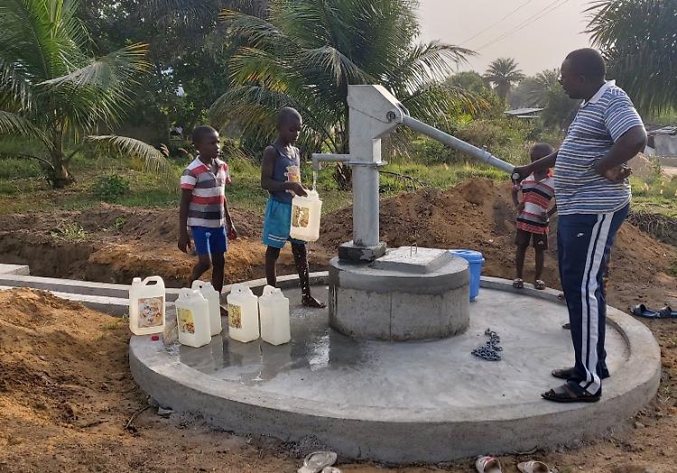Rotary e Amurt insieme per portare acqua potabile in venti villaggi della Nigeria