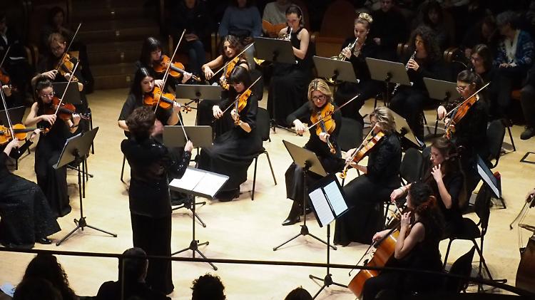 Musica e impegno sociale: Yuki Serino incanta al StradivariFestival