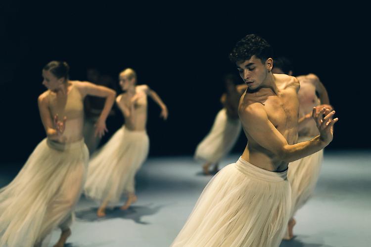 FIT, NDT2 (Nederland Dans Theater 2)