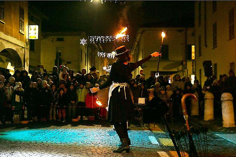 Un lungo fine settimana per Alice nella città