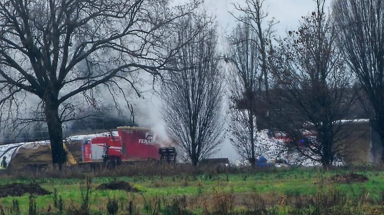 Principio di incendio in una cascina a Longardore, intervengono i vigili del fuoco