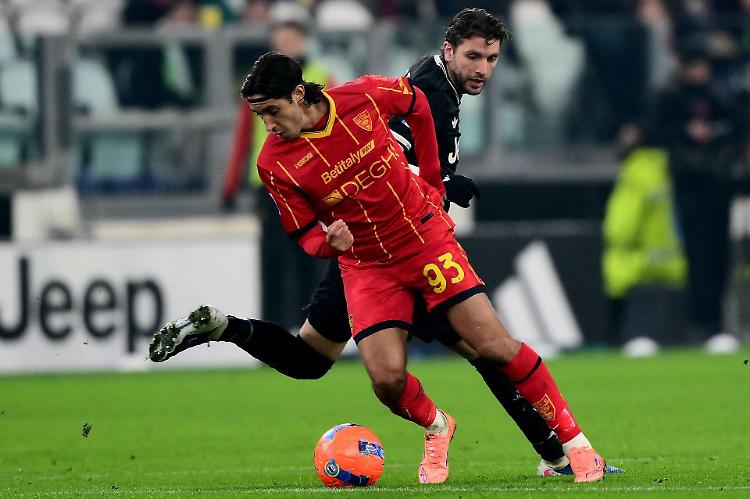 Cremonese: Maleh in chiusura: visite e firma