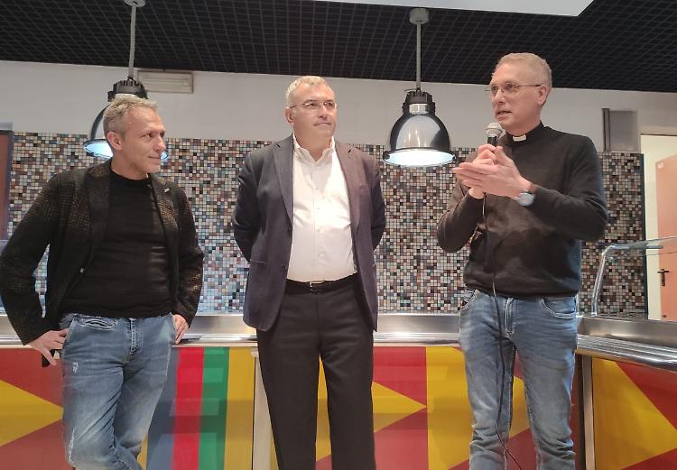 Solidariet&agrave;, ecco il locale con lo staff pi&ugrave; inclusivo