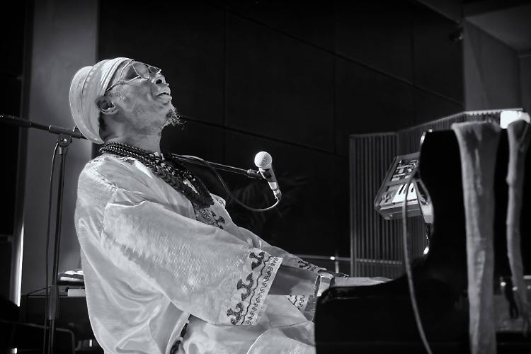 Concerto: Omar Sosa &ndash; Sendas