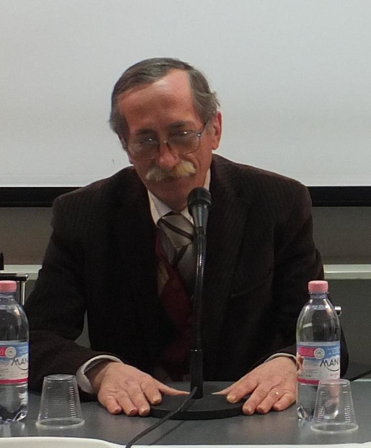 'Intitoliamo la caserma dei vigili del fuoco a Bruno Tosatto"