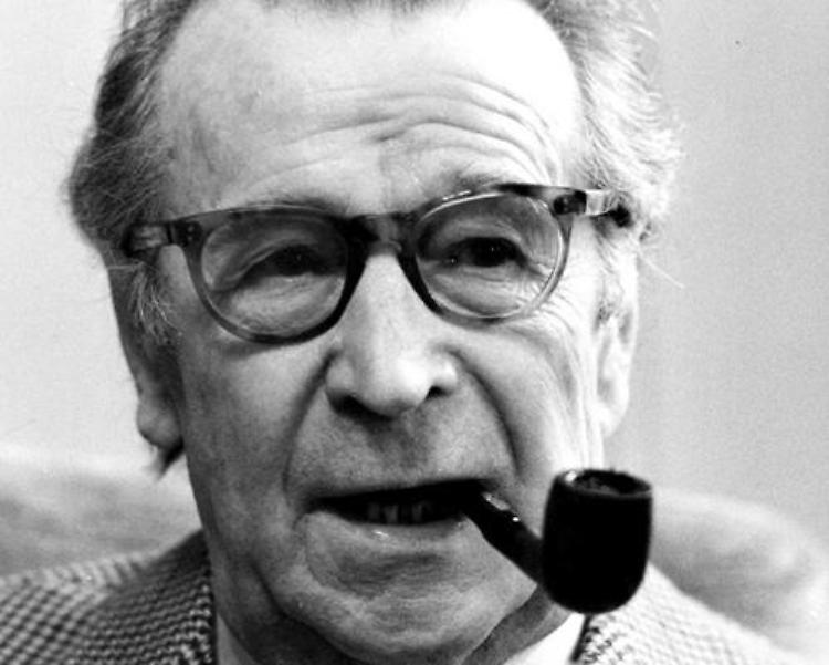 Noir d’autore nel quale lo scrittore si improvvisa Maigret