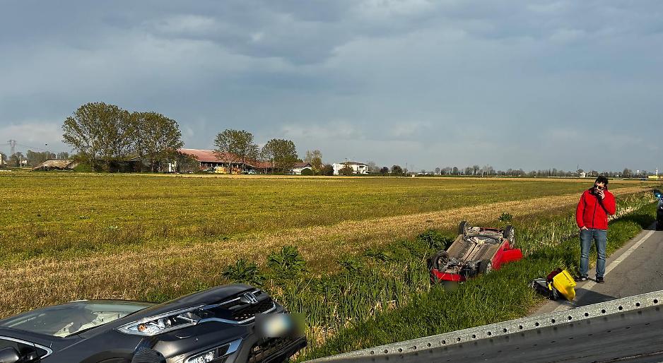Scontro frontale sulla Giuseppina: tre feriti, interviene l&rsquo;elisoccorso